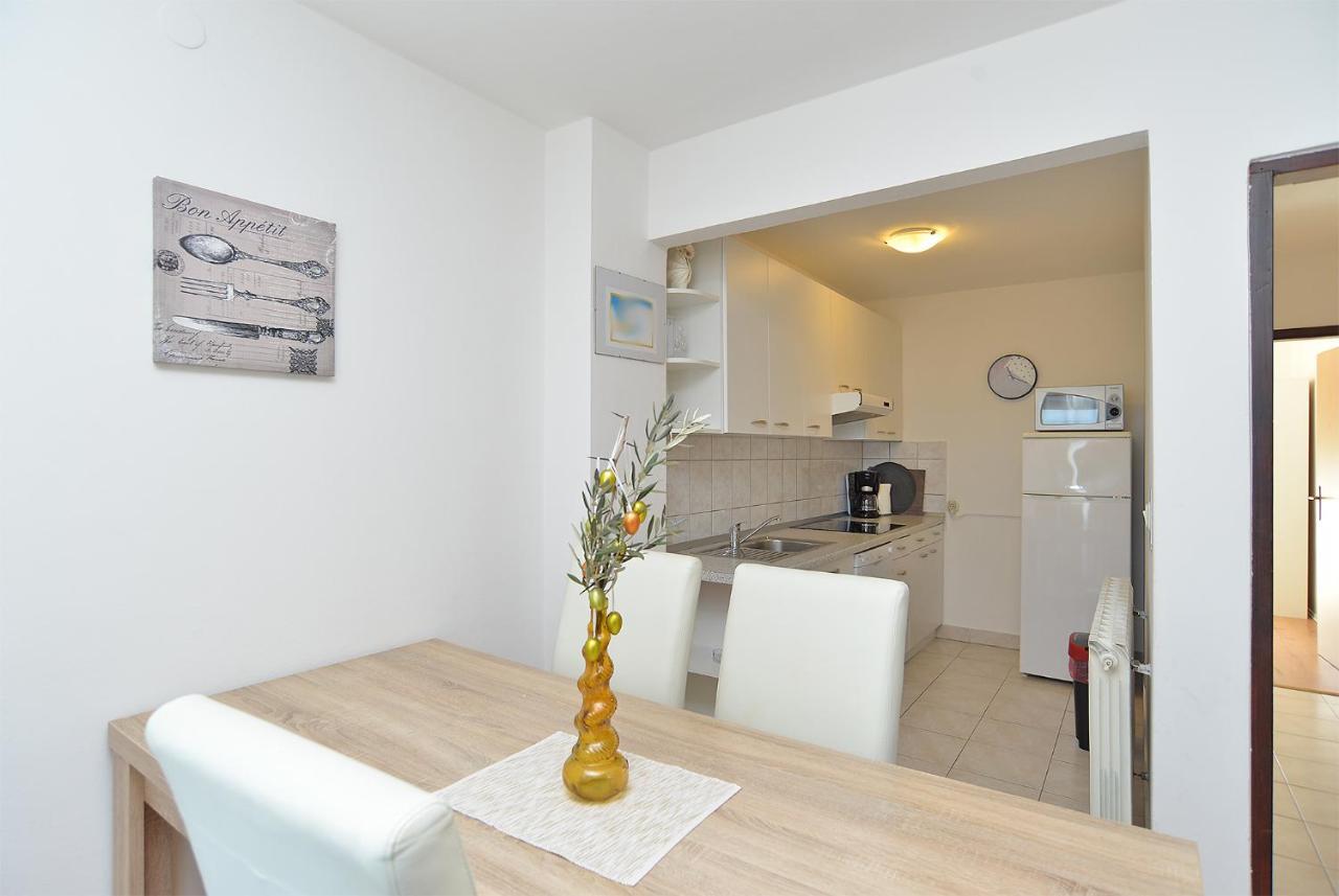 Apartment Apartments Drago 589 Fazana