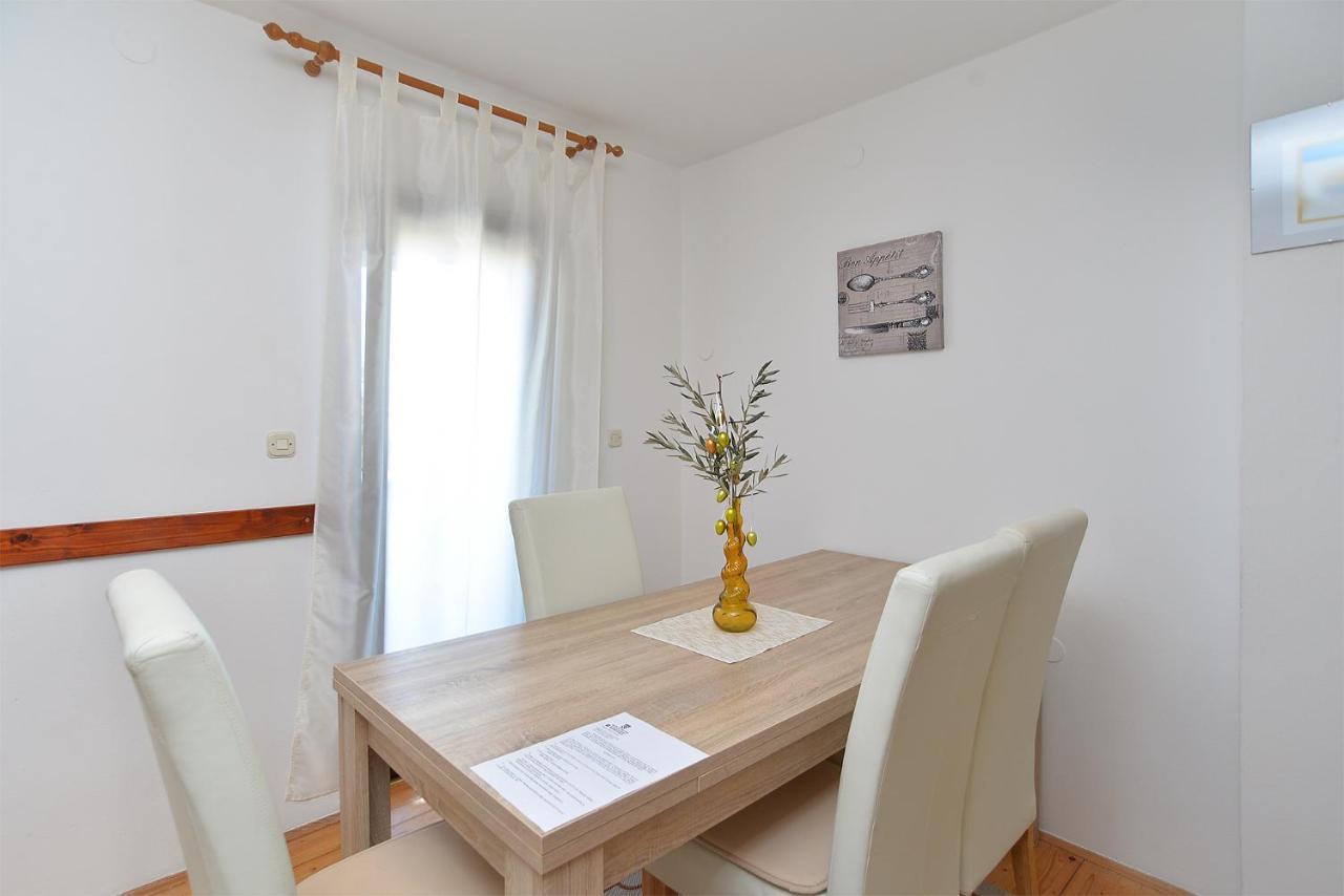 Apartment Apartments Drago 589 Fazana