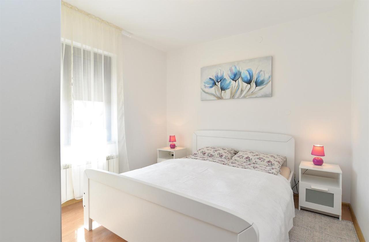 Apartments Drago 589 Fazana
